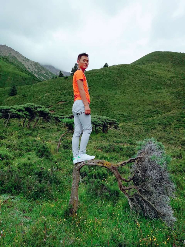 在县城出差的第二张照片--珠海相亲服务中心