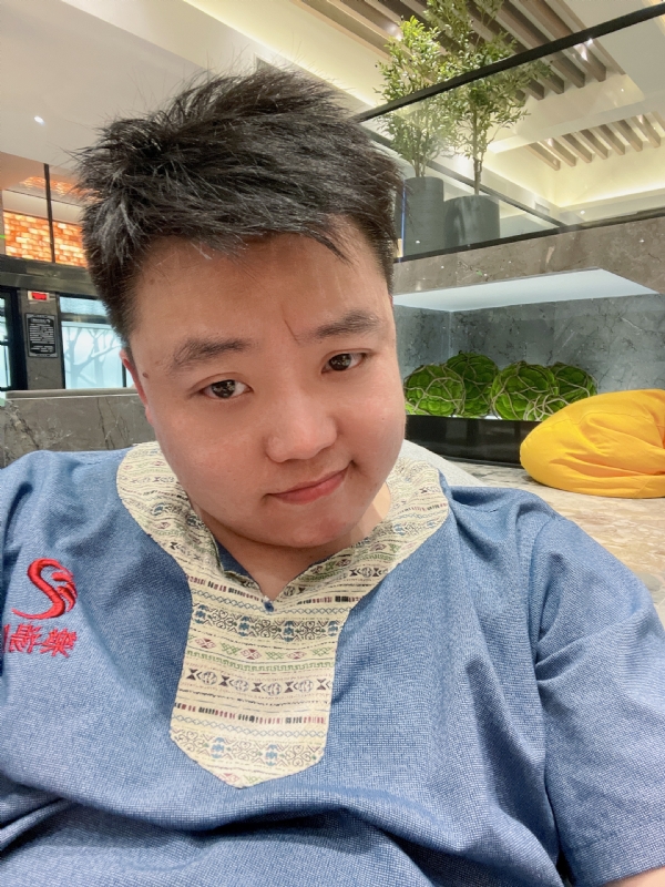 小恶魔的第一张照片--珠海相亲服务中心