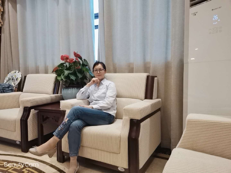 秋水伊人的第一张照片--珠海相亲服务中心