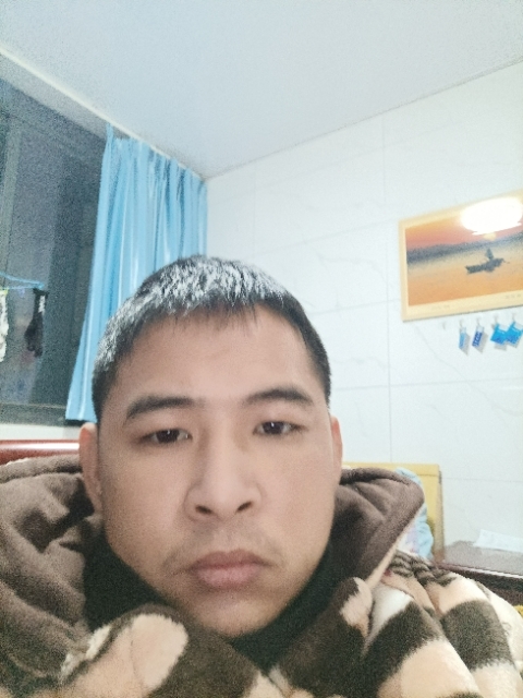 寂寞的第二张照片--珠海相亲服务中心