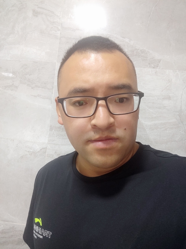 只愿得一人心的第四张照片--珠海相亲服务中心