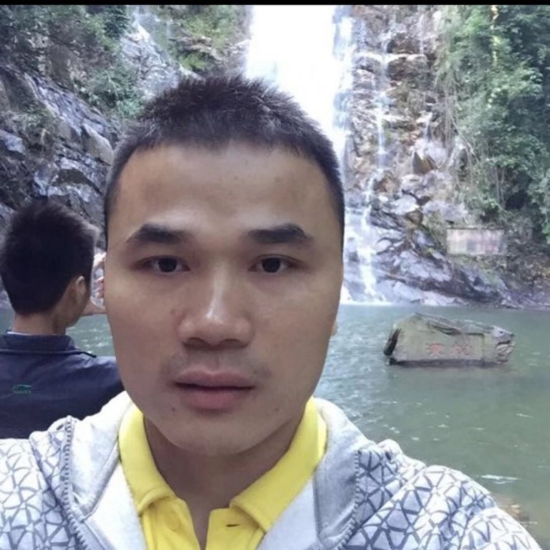 老梁的第一张照片--珠海相亲服务中心