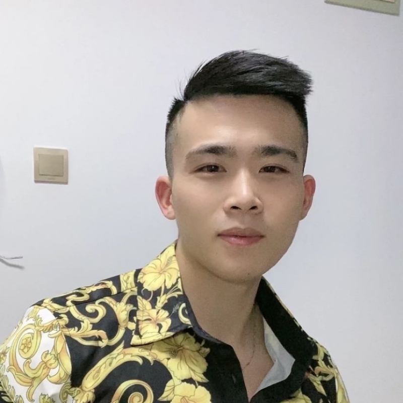 迷彩冲锋衣的第一张照片--珠海相亲服务中心