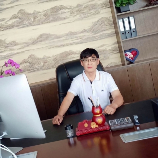 大叔寻觅有缘人的第三张照片--珠海相亲服务中心