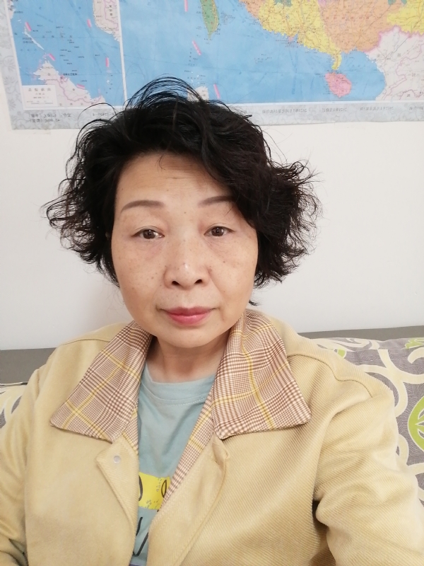 香水百合的第一张照片--珠海相亲服务中心