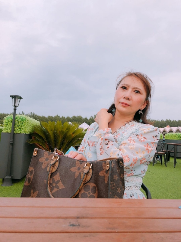 鸿运来的第一张照片--珠海相亲服务中心