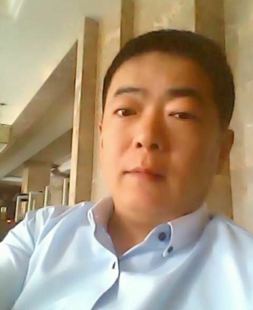 落叶随风的第一张照片--珠海相亲服务中心