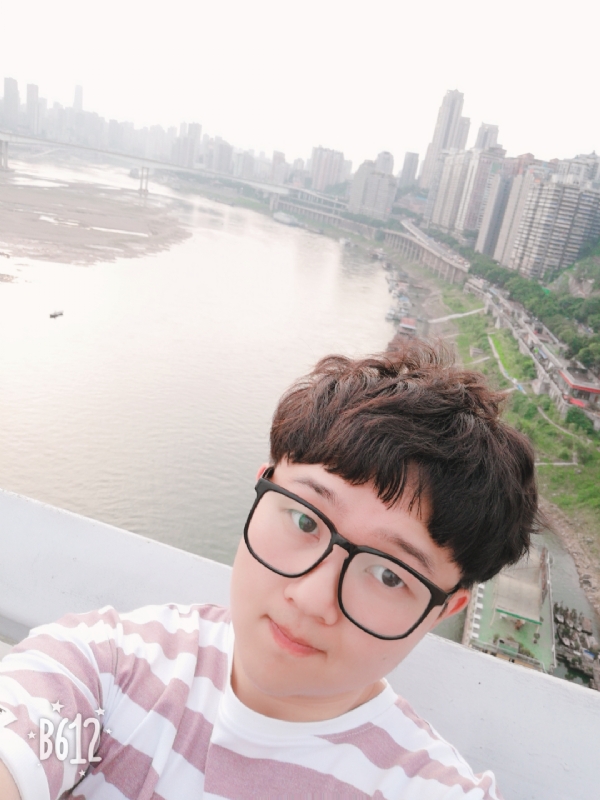 白夜行中人的第二张照片--珠海相亲服务中心