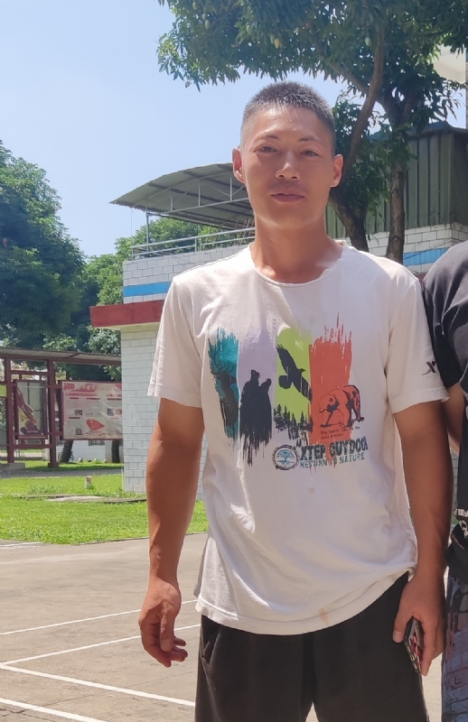 孤鹰的第一张照片--珠海相亲服务中心