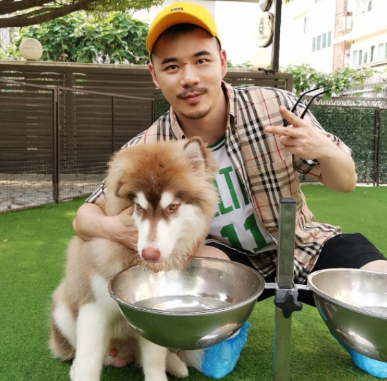 坚持的第一张照片--珠海相亲服务中心