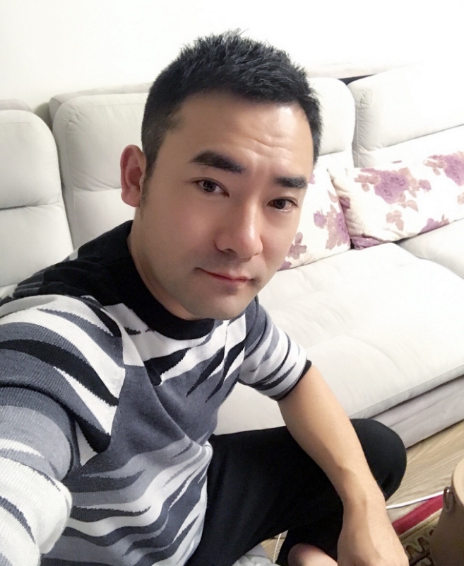 随风的第一张照片--珠海相亲服务中心