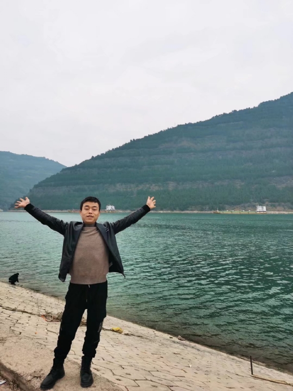 寂寞的风的第一张照片--珠海相亲服务中心