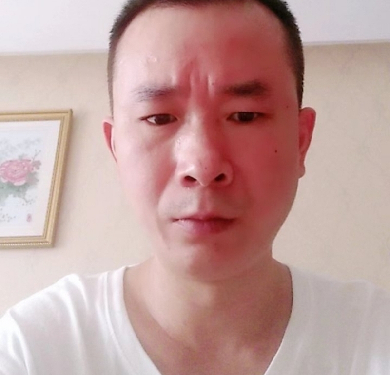 自由飞翔的第一张照片--珠海相亲服务中心