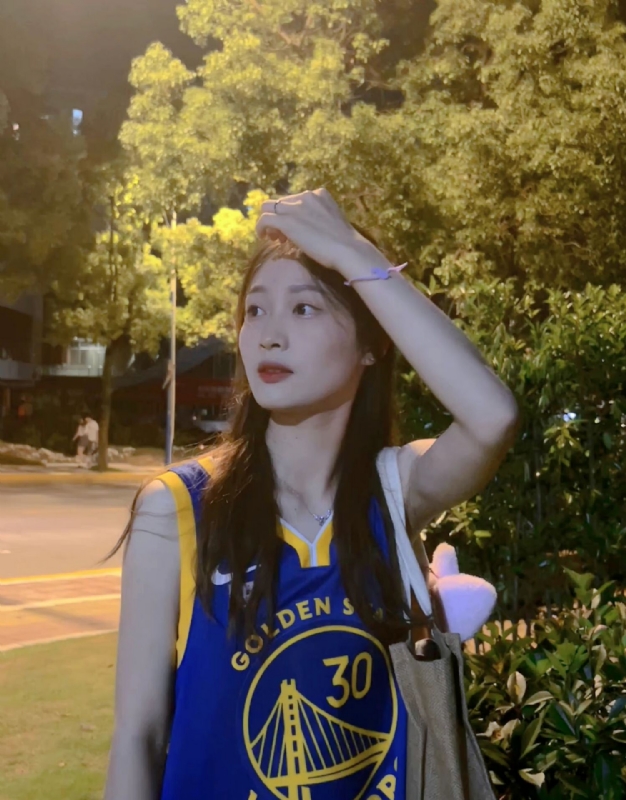 小趴菜的第三张照片--珠海相亲服务中心