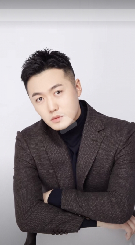 杨天枭的第一张照片--珠海相亲服务中心