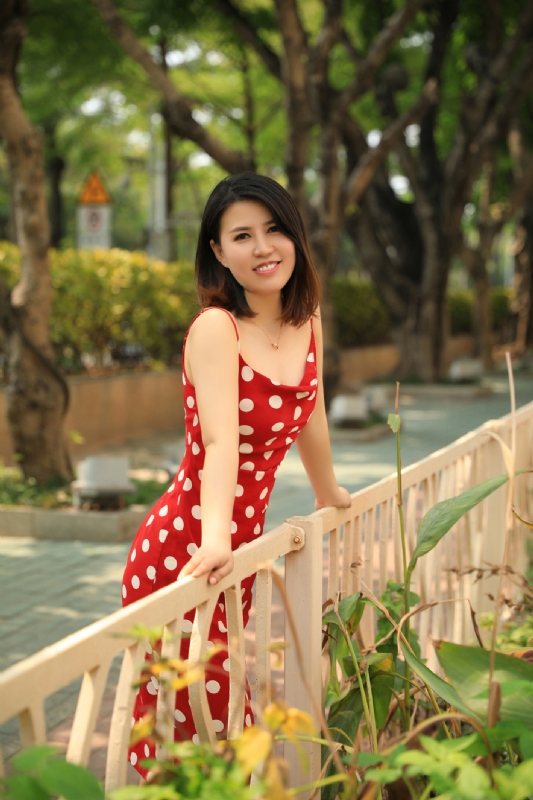 罗林的第四张照片--珠海相亲服务中心