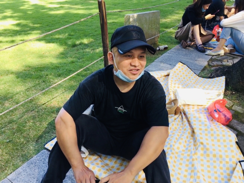 好大一颗石头的第一张照片--珠海相亲服务中心