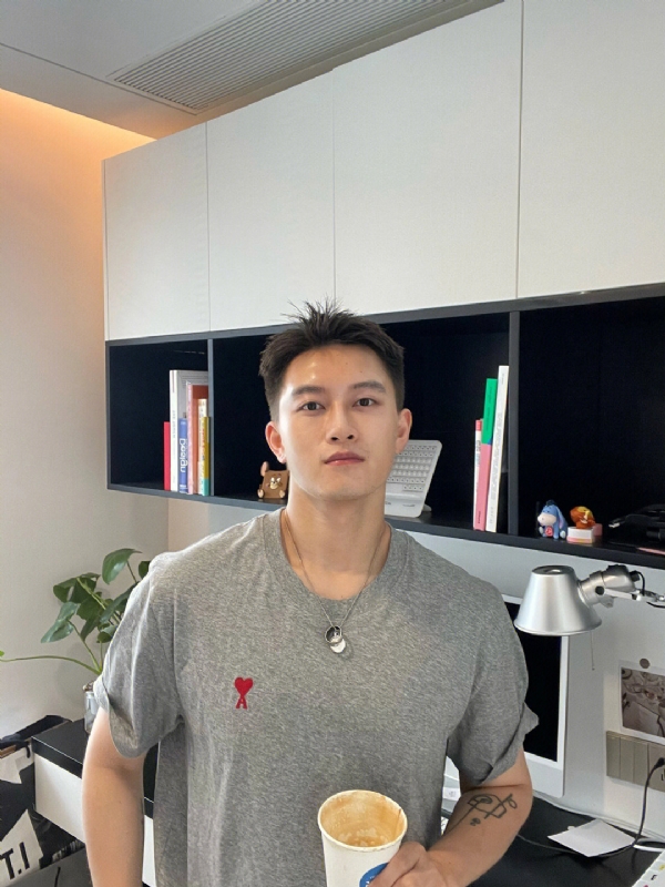 月光之下的第二张照片--珠海相亲服务中心