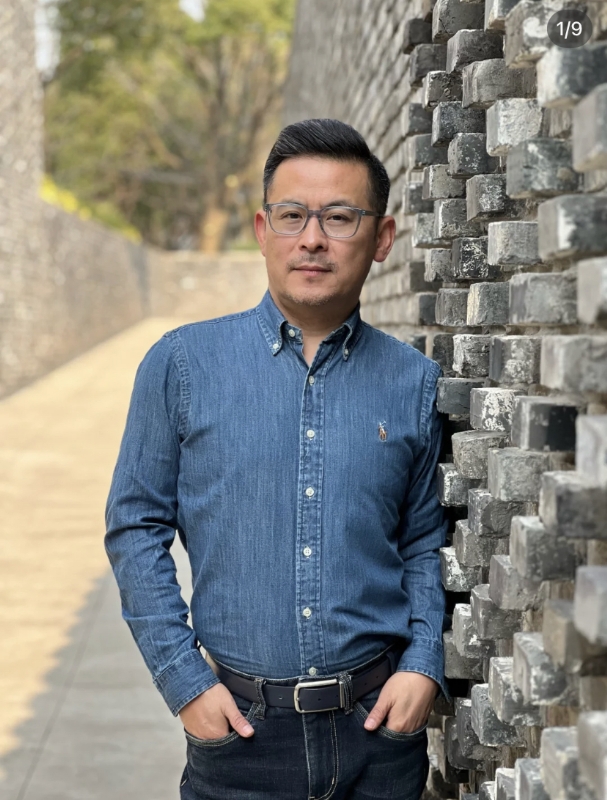 岁月不饶人的第一张照片--珠海相亲服务中心