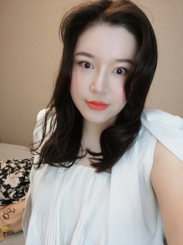 璐璐的第一张照片--珠海相亲服务中心