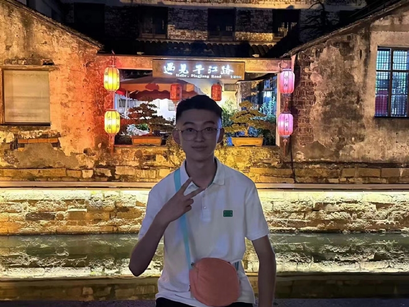 李四的第一张照片--珠海相亲服务中心