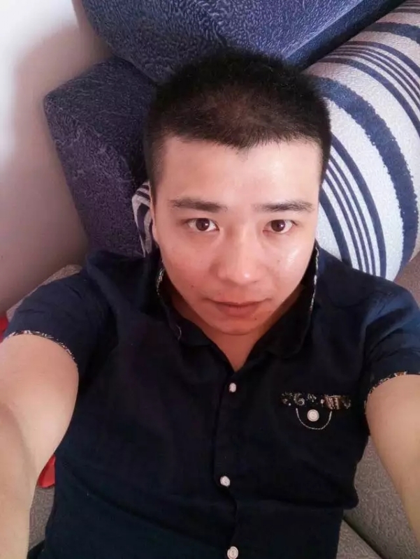 漫步的面包的第一张照片--珠海相亲服务中心