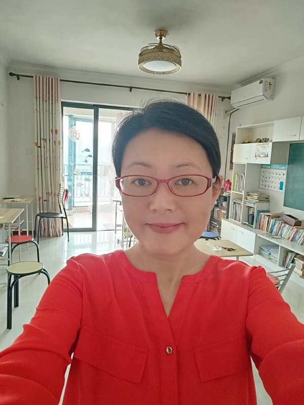 丽华的第二张照片--珠海相亲服务中心