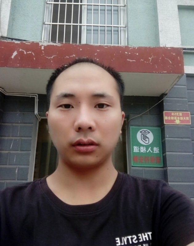 亮亮的第一张照片--珠海相亲服务中心