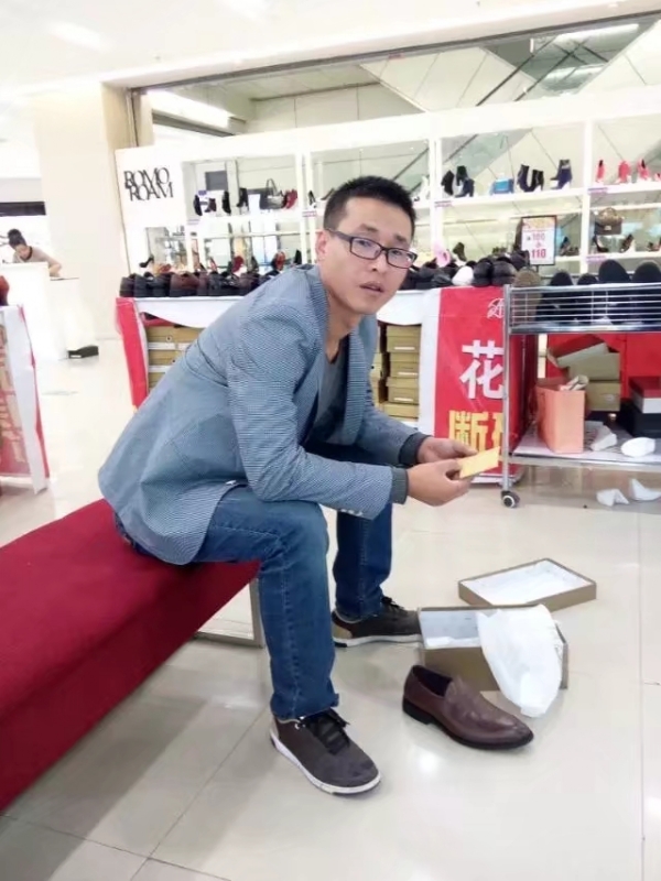 借我你的手的第一张照片--珠海相亲服务中心