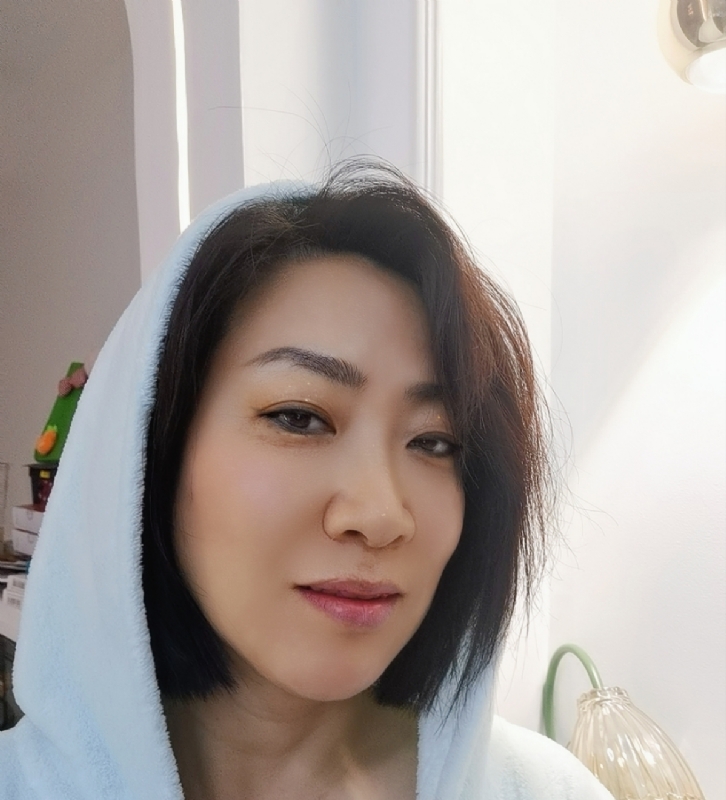 火玫瑰的第一张照片--珠海相亲服务中心