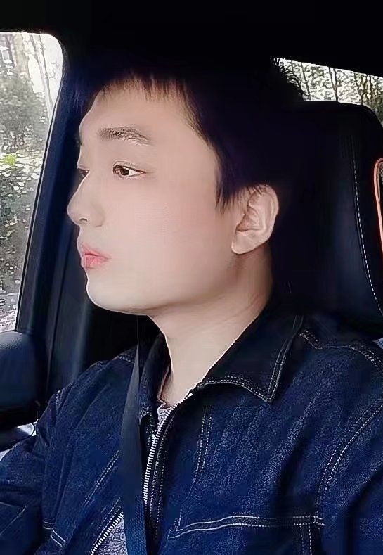 凉锦年的第一张照片--珠海相亲服务中心