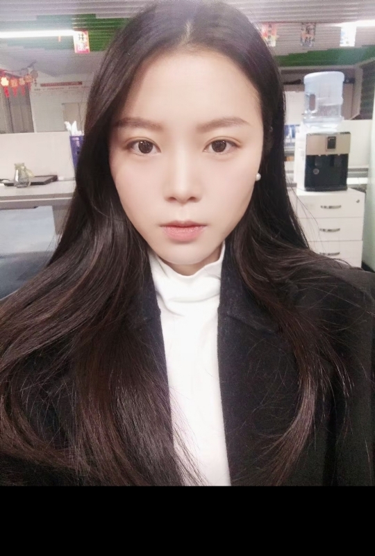 小月半的第一张照片--珠海相亲服务中心