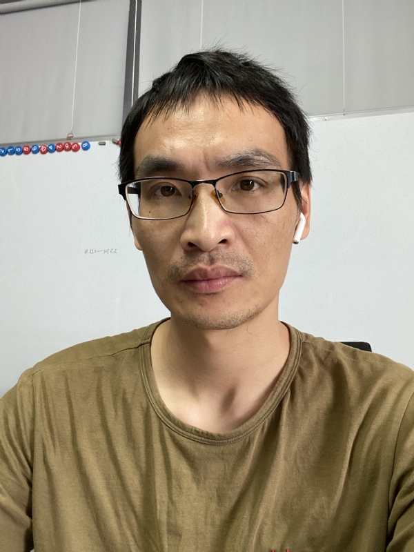 孤独的根号三的第一张照片--珠海相亲服务中心