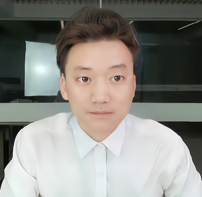 李日的第一张照片--珠海相亲服务中心