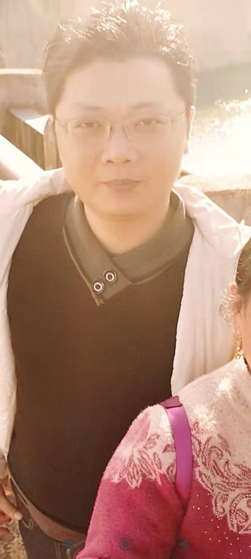 邓生的第二张照片--珠海相亲服务中心