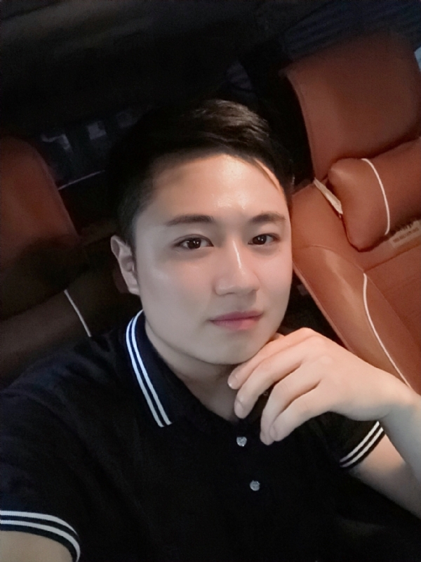 生活再继续的第一张照片--珠海相亲服务中心