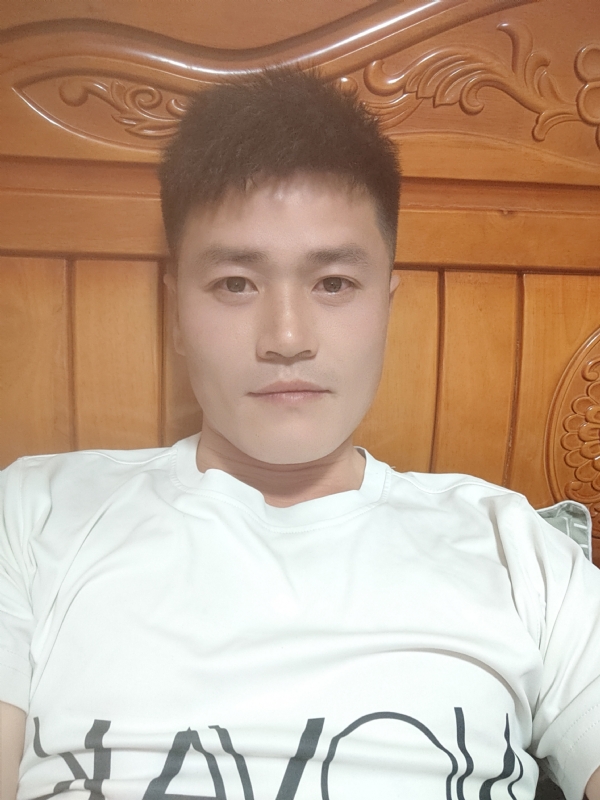 网球罗的第三张照片--珠海相亲服务中心