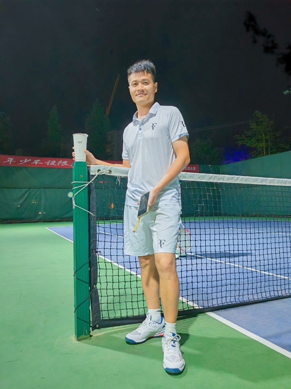 网球罗的第五张照片--珠海相亲服务中心