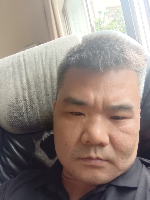 路人的第一张照片--珠海相亲服务中心