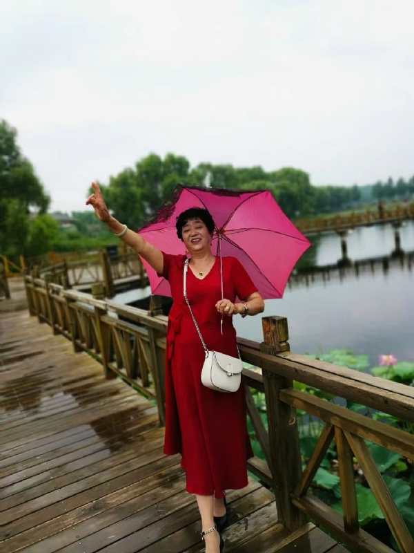 陈姐的第三张照片--珠海相亲服务中心