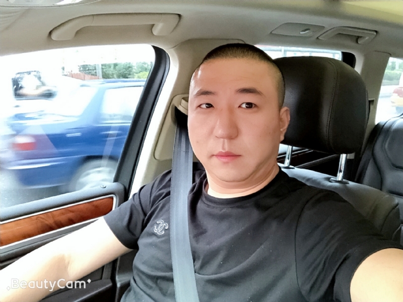 路人甲的第一张照片--珠海相亲服务中心