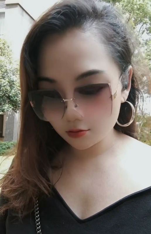 往事如烟的第一张照片--珠海相亲服务中心