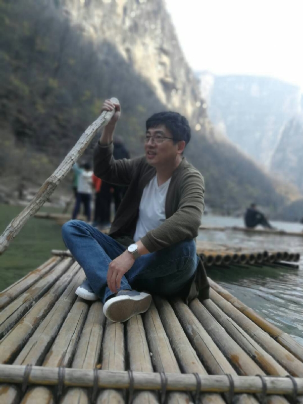 风被吹走了的第一张照片--珠海相亲服务中心