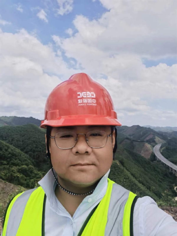 冰城小土匪的第一张照片--珠海相亲服务中心