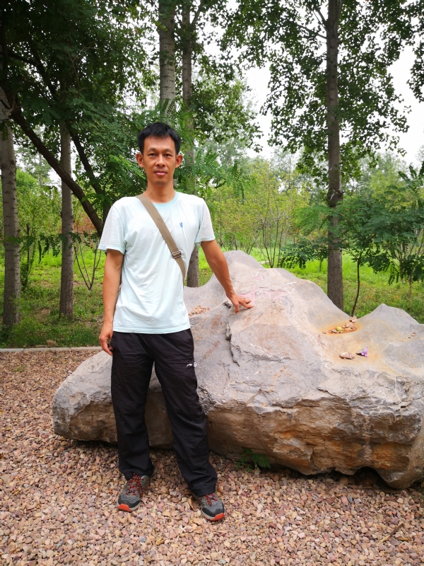 宠辱不惊的第一张照片--珠海相亲服务中心