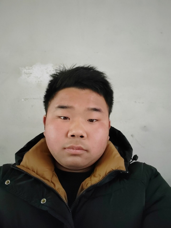 精神饱满的第四张照片--珠海相亲服务中心