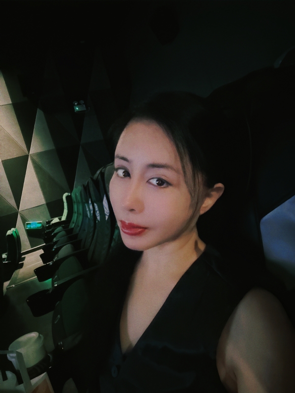 Moon的第一张照片--珠海相亲服务中心