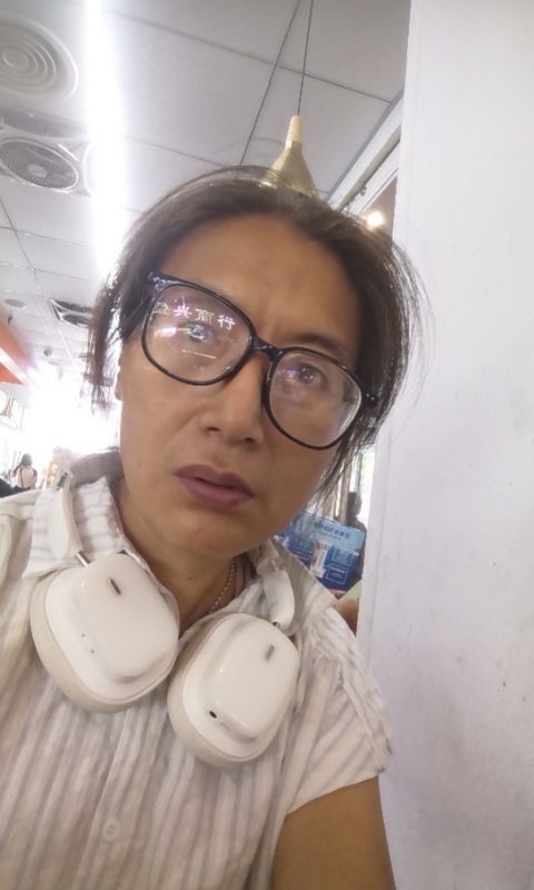 冬天的蔷薇的第三张照片--珠海相亲服务中心