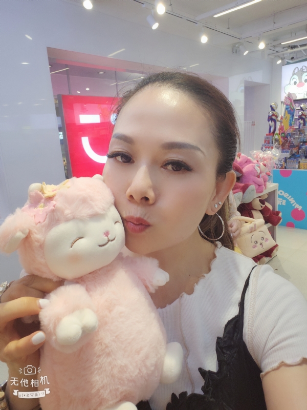 暖*爱的第一张照片--珠海相亲服务中心