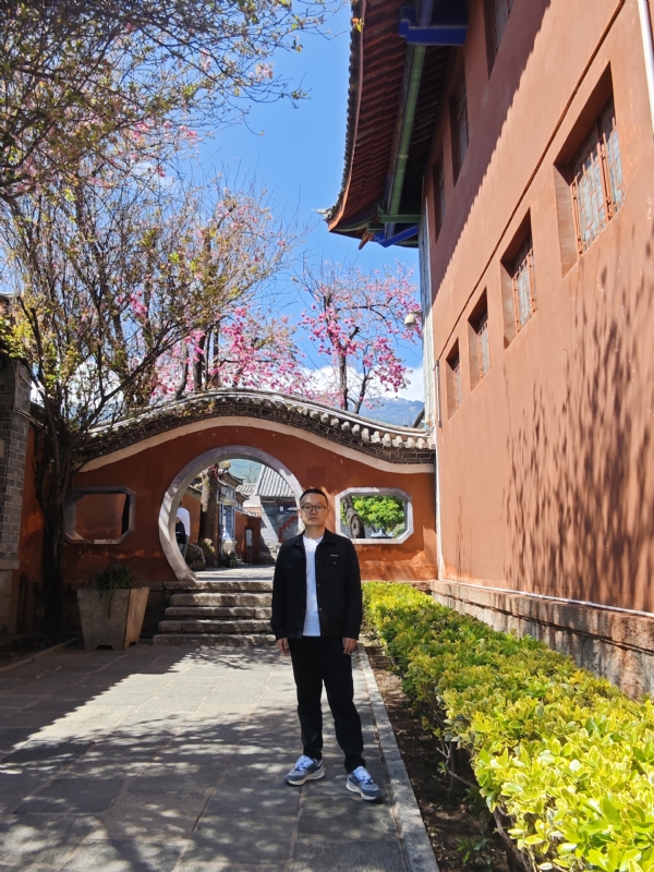 简单的第一张照片--珠海相亲服务中心